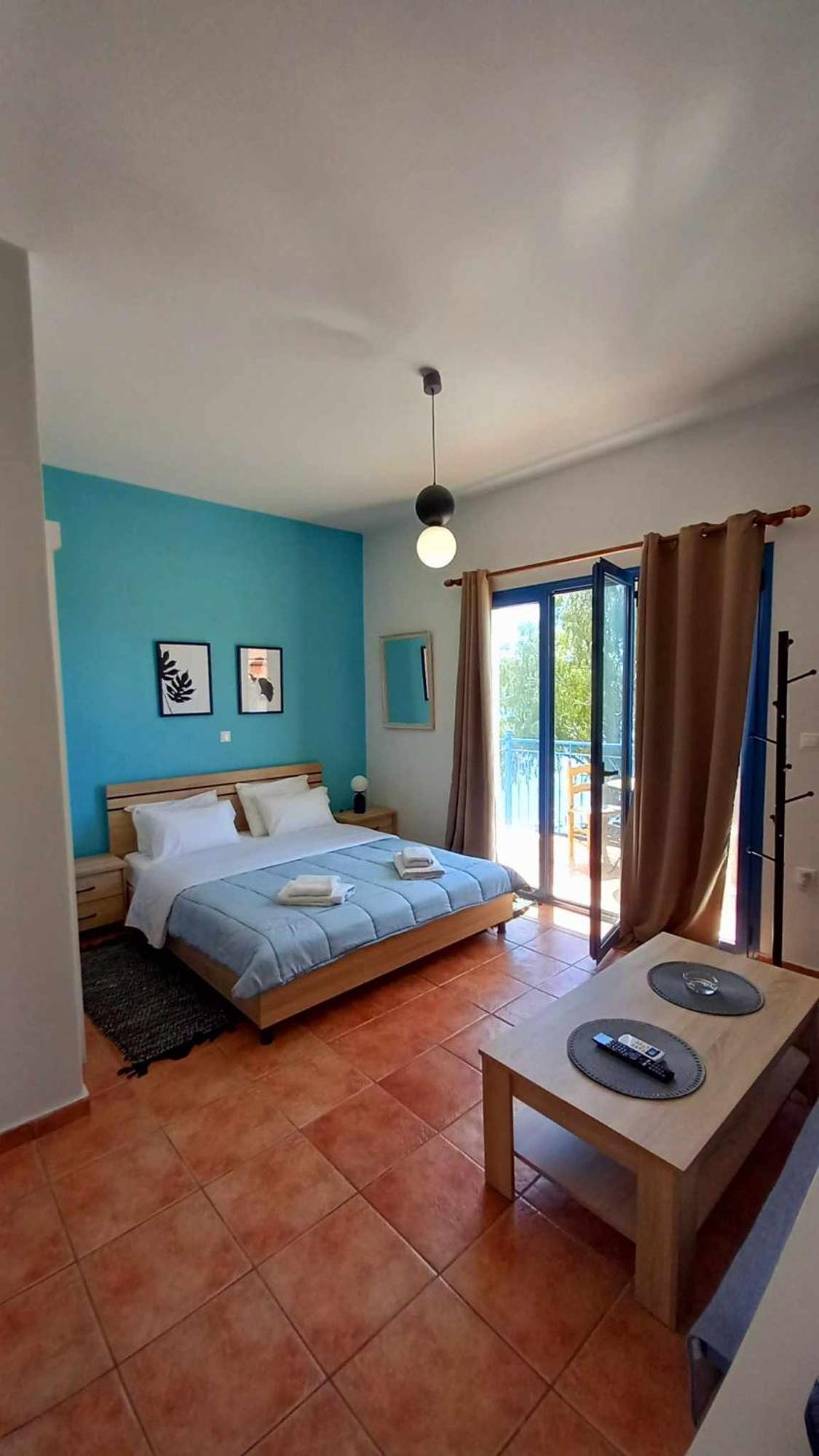 Ferienwohnung Στούντιο Με Θέα Τη Θάλασσα Itea Exterior foto